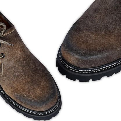 Original Haferlschuhe Aus Wildleder – Schlichtes Trachtenfest