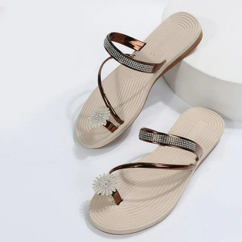 Modische Damensandalen mit einzigartigen Schneeflocken-Details – Arluna