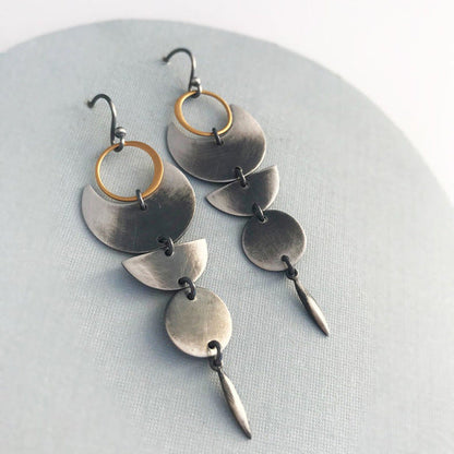 Silberne geometrische Ohrringe, Vintage-Design, kreisförmig, Damen-Schmuck, modisch.