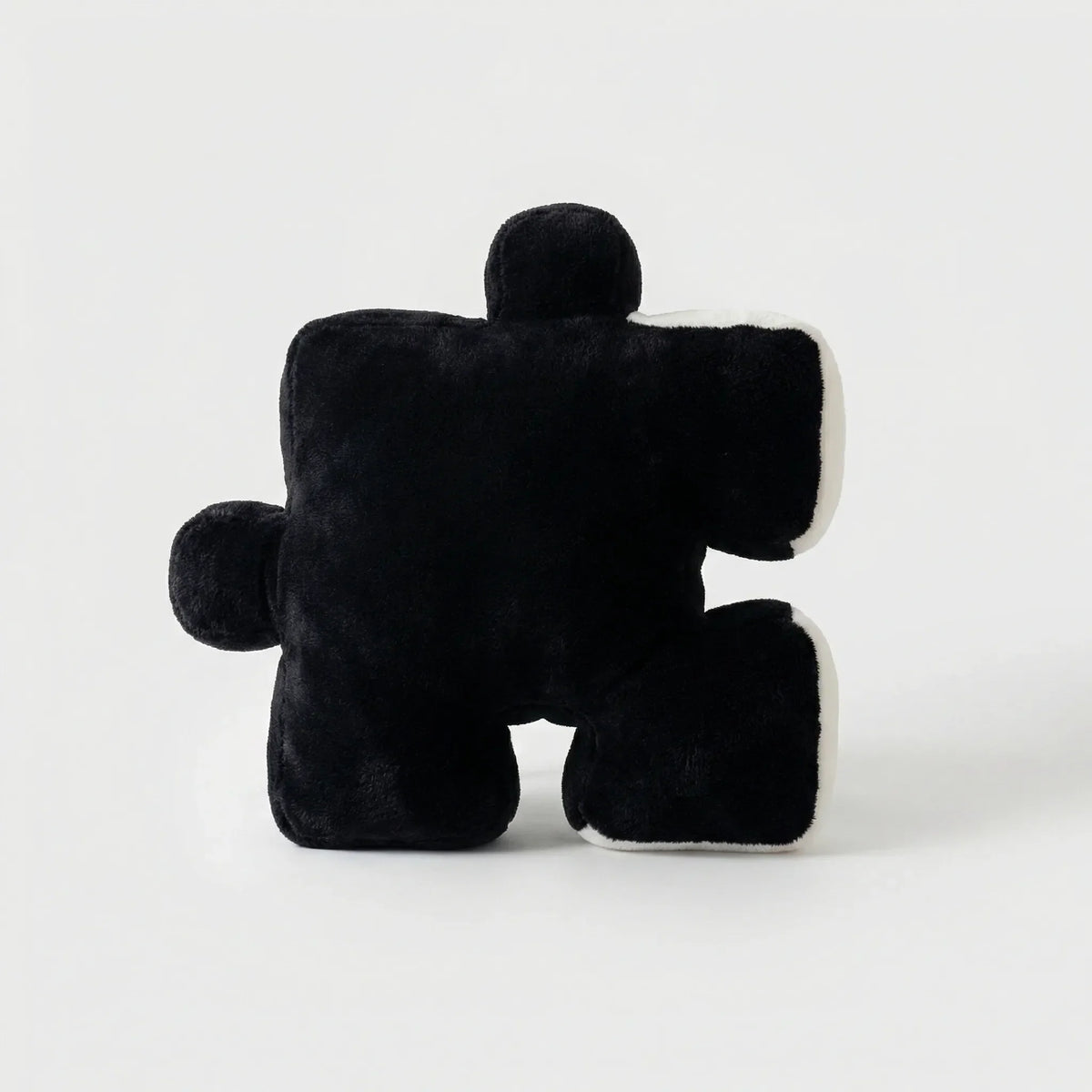 Puzzelvormig Kussen In Strak Zwart-Witdesign - Pieceplush
