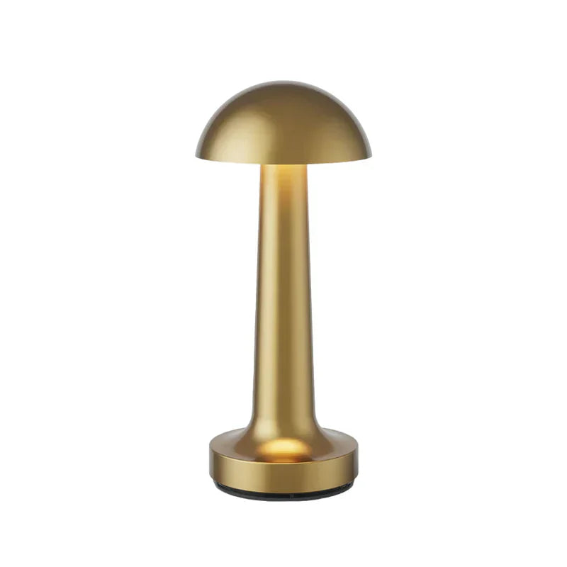 Goldene Tischlampe im Kuppeldesign, ideal für Restaurants und Bars, modernes Dekor.