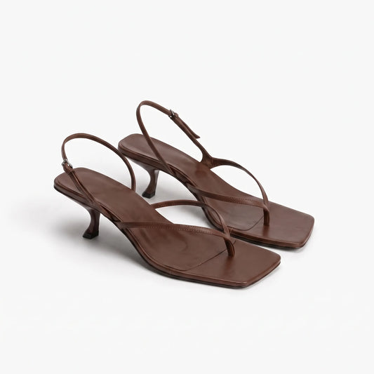 Retro-Riemchensandalen Mit Absatz Und Eckiger Zehenpartie - Laura