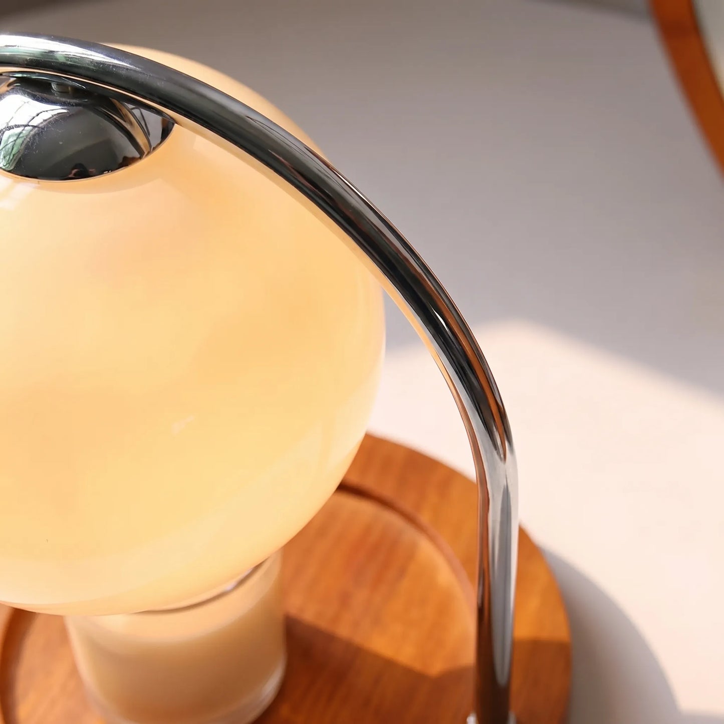 Retro Globe Candle Warmer Lamp -  Arorette