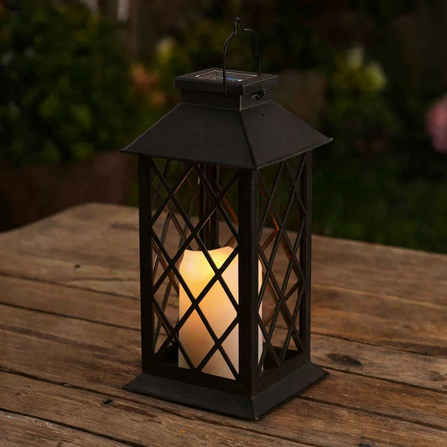 Retro Solar-Powered Candle Lantern -  Solanterra