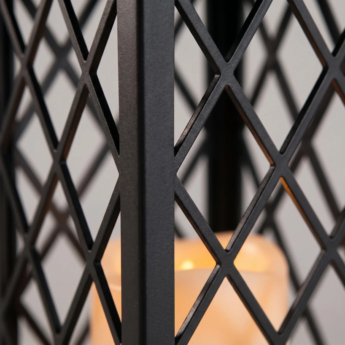 Retro Solar-Powered Candle Lantern -  Solanterra