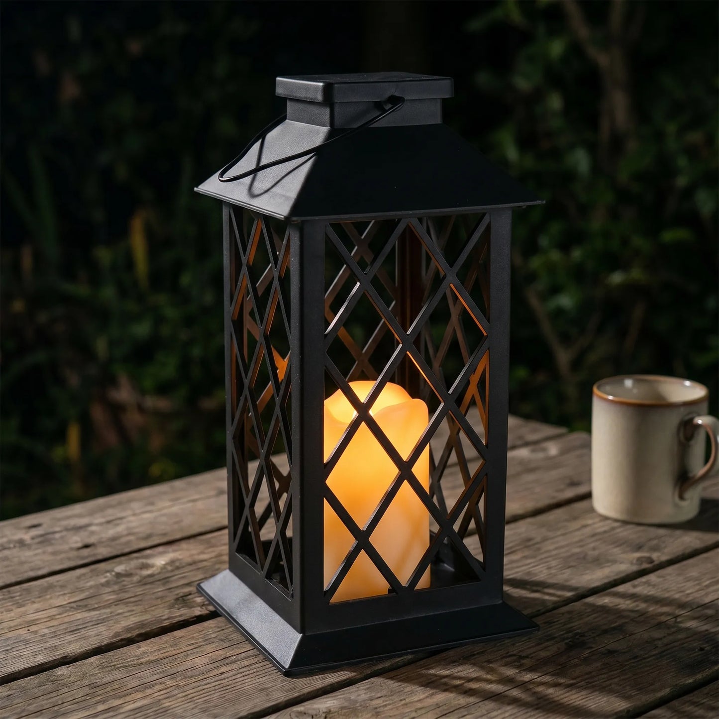 Retro Solar-Powered Candle Lantern -  Solanterra