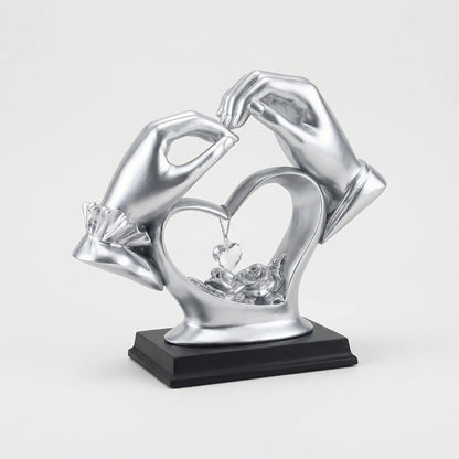 Romantisch Beeldje Met Hartvormige Handen - Amorshape