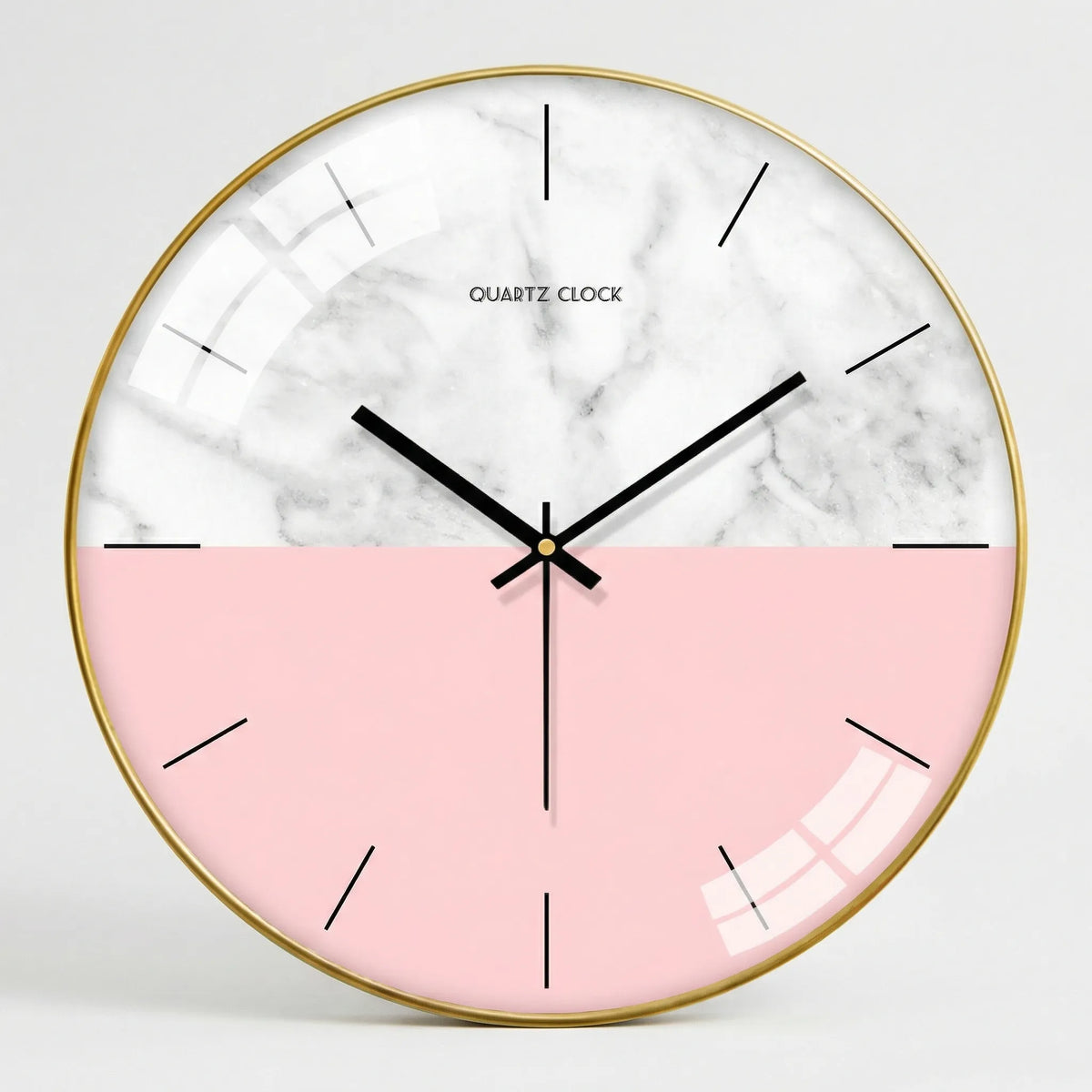 Runde Wanduhr Im Minimalistischen Stil - NordelleClocka