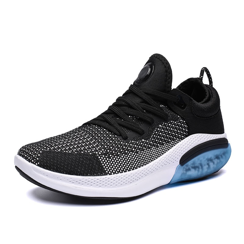 Schwarzer Sportschuh mit weißem Muster, atmungsaktiv, rutschfeste Sohle, Herren Sneaker.