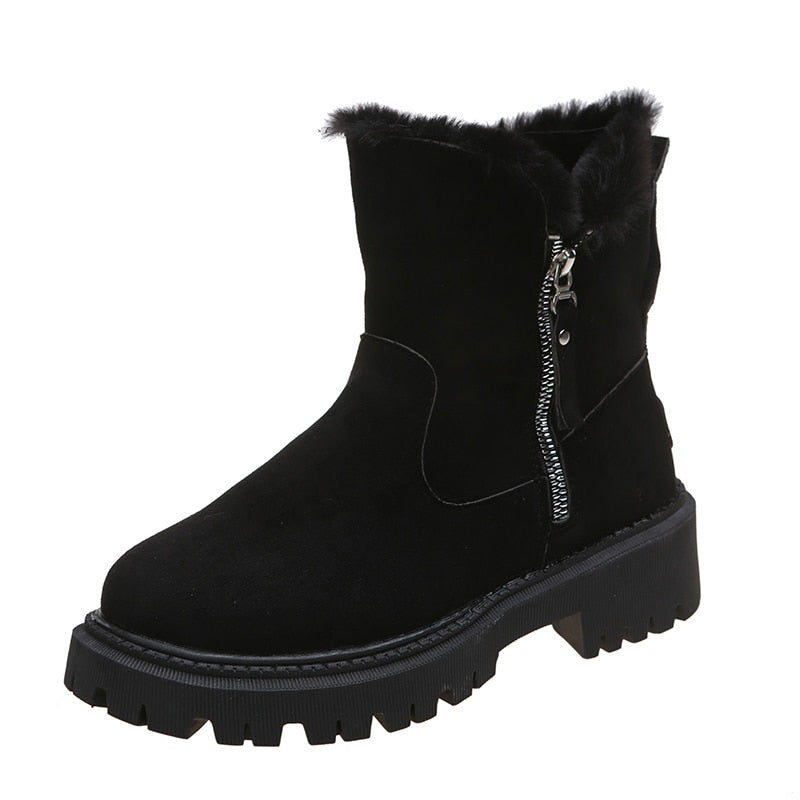 Schwarzer Damen-Winterstiefel mit Reißverschluss, Kunstfellfutter, robuster Sohle.