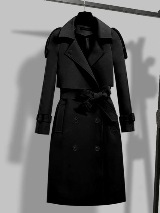Schwarzer Trenchcoat Damen, doppelt geknöpft, Gürtel, klassisch, elegant, Herbstmode.