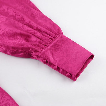 Rosa Bluse Ärmel, Satin, florales Muster, elegante Damenmode, Detailansicht, Knöpfe