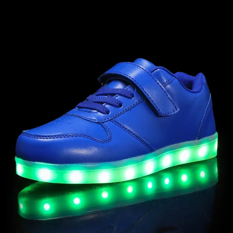 Kinder-LED-Sneaker mit Farbwechsel-Leuchteffekt beim Gehen