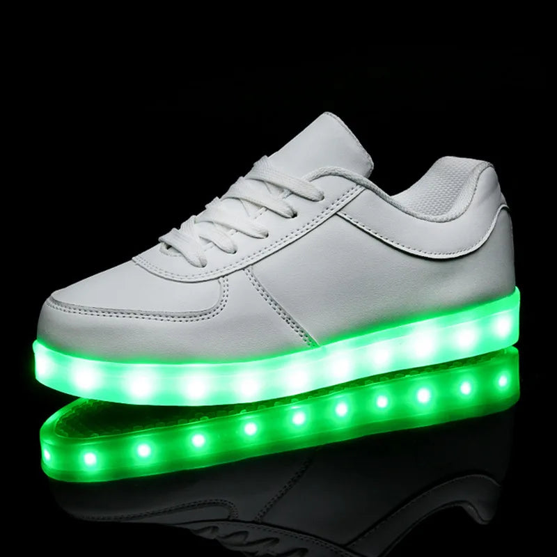 Kinder-LED-Sneaker mit Farbwechsel-Leuchteffekt beim Gehen