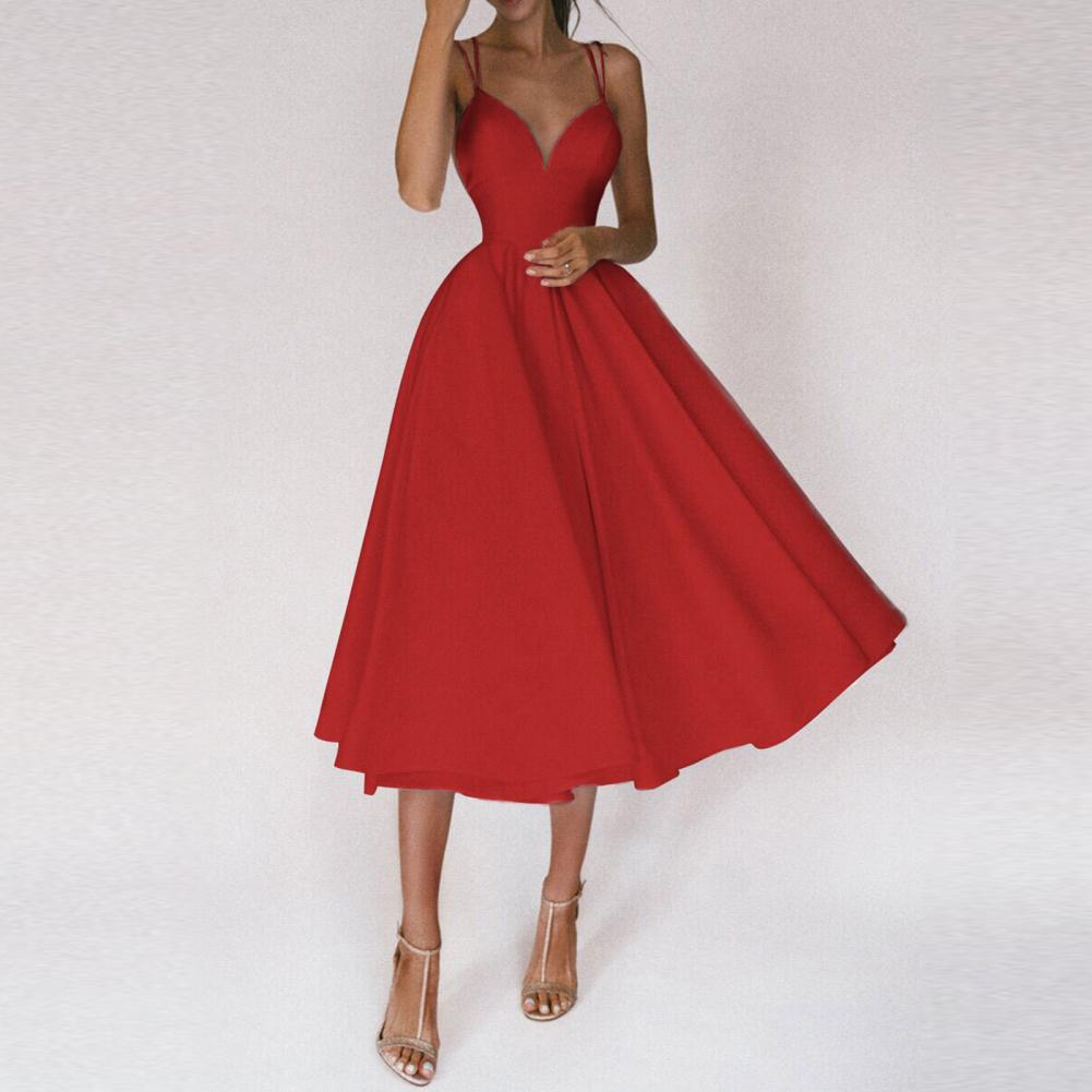 Rotes Damenkleid, ärmellos, A-Linie, elegantes Design, ideal für Abendveranstaltungen.