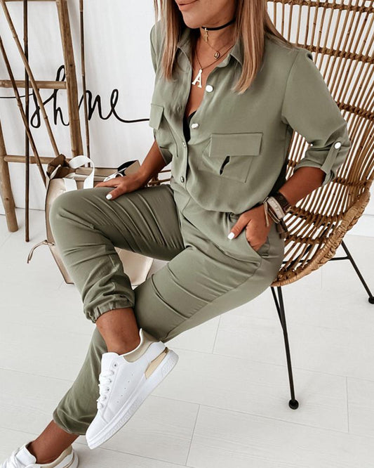 Grüner Damen-Jumpsuit, langärmelig, mit Taschen, lässig, aus Baumwolle, modisch.