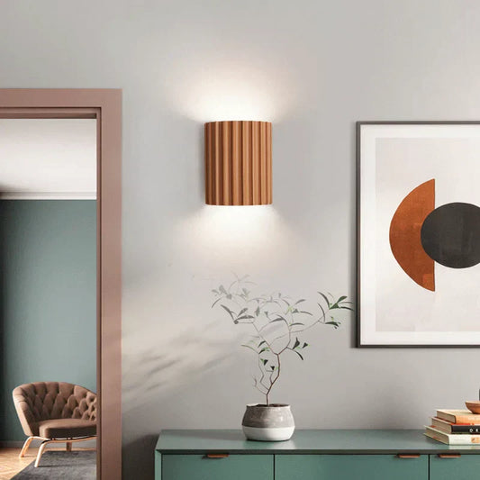 Moderne nordische Wandleuchte aus Harz, LED, Holzoptik, Wohnzimmer, Schlafzimmer, Flur.