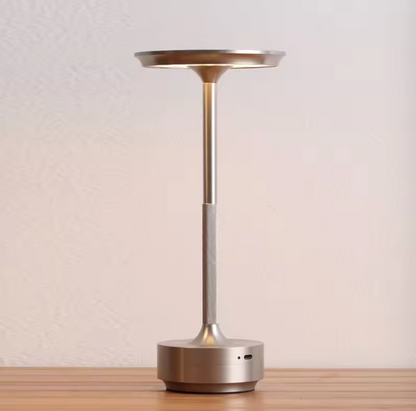 ClarityGlow Luxus Edition | Kabellose LED-Tischlampe