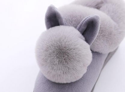 Graue Plüsch-Hausschuhe mit Hasenohren, flauschig, warm, Damenmode, gemütlich.