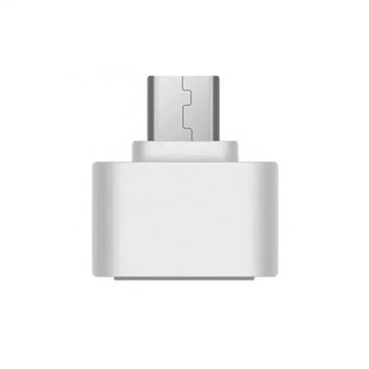 Kleiner weißer Adapter mit Micro-USB-Stecker und USB-Buchse für den Anschluss an Smartphones 7