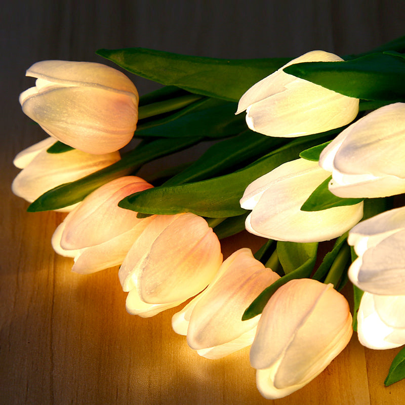 Künstliche Tulpen LED-Lichtstrauß, weiß, realistisch, Dekoration, energiesparend, Innenbeleuchtung.
