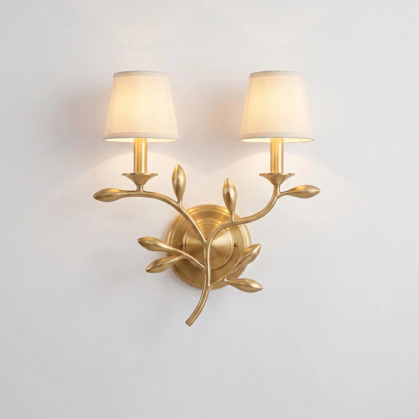 Single-Arm Botanical Wall Light -  Foliara