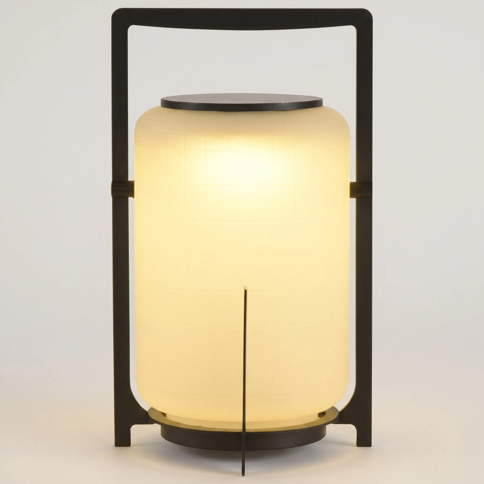 Solar-Powered Outdoor Lantern Lamp -  Lumivara