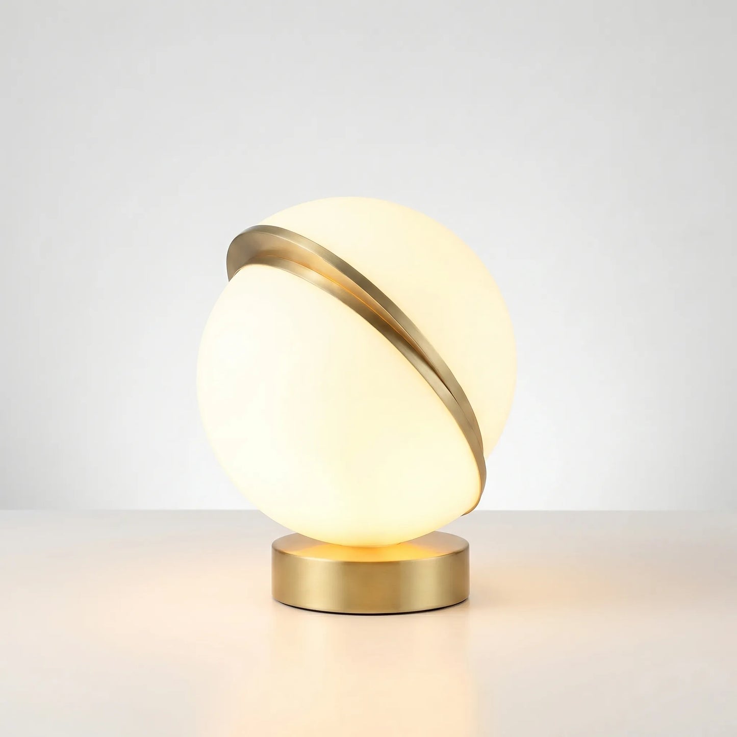 Spherical Globe Bedside Table Lamp -  Sphyrа