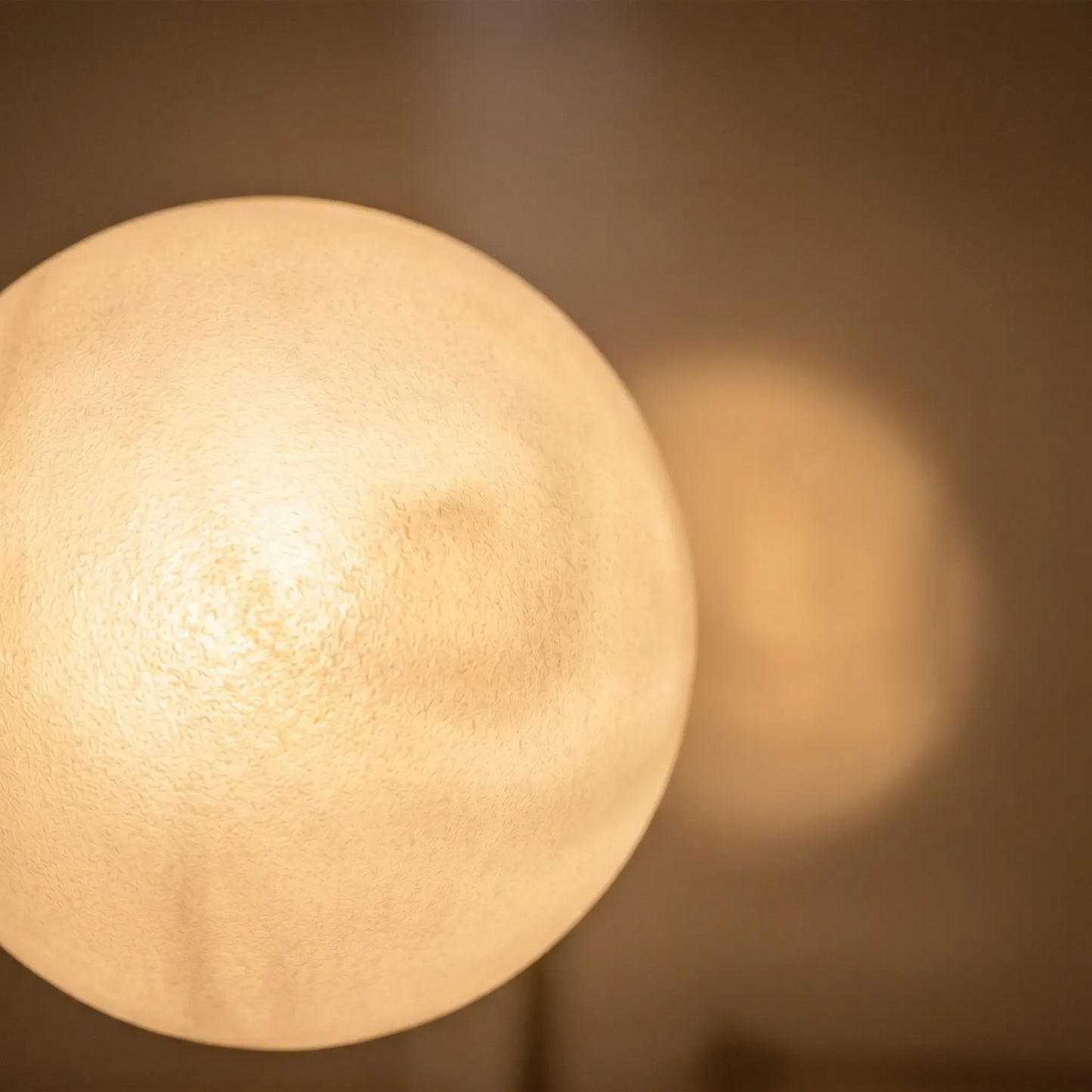 Spherical LED Globe Lamp -  Glowrond