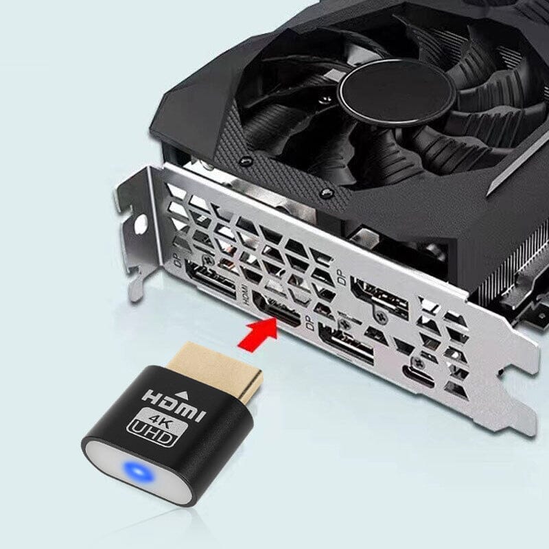 Schwarzer Stecker mit rotem Pfeil zur HDMI-Buchse einer Grafikkarte mit Lüfter und mehreren DisplayPort-Anschlüssen an der Slotblende. 9