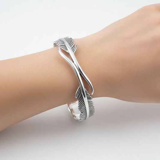 Unisex Armreif - FeatherGlow 