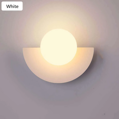 Moderne weiße Wandleuchte, rundes Design, energiesparend, LED, Innenbeleuchtung.