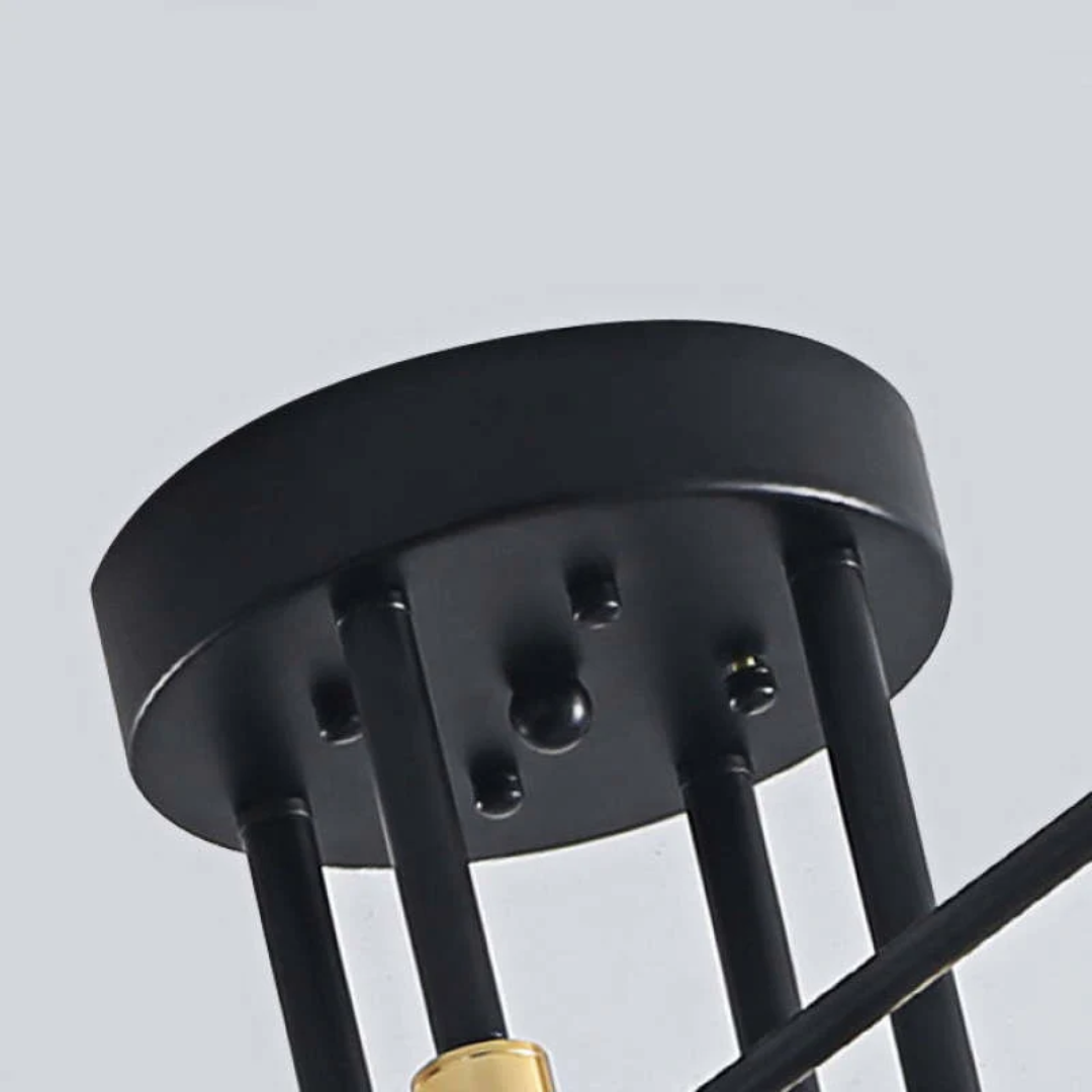Schwarze Deckenleuchte aus Metall, modernes Design, runde Form, minimalistische Beleuchtung.
