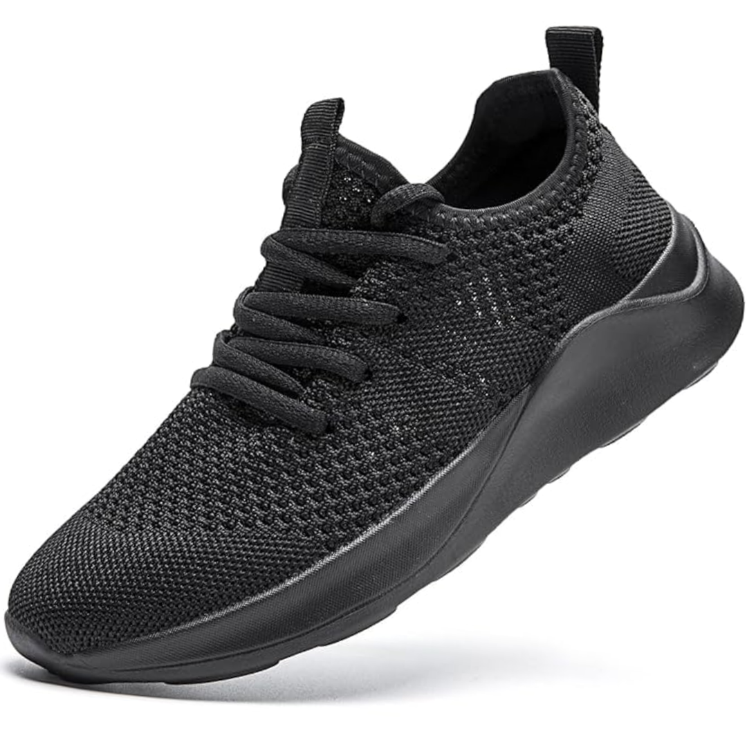 Schwarzer Sneaker aus atmungsaktivem Strickmaterial, ideal für Sport und Freizeit.