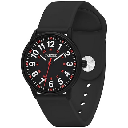 Schwarze Armbanduhr mit Silikonarmband, analoges Zifferblatt, weiße Zahlen, sportlich.