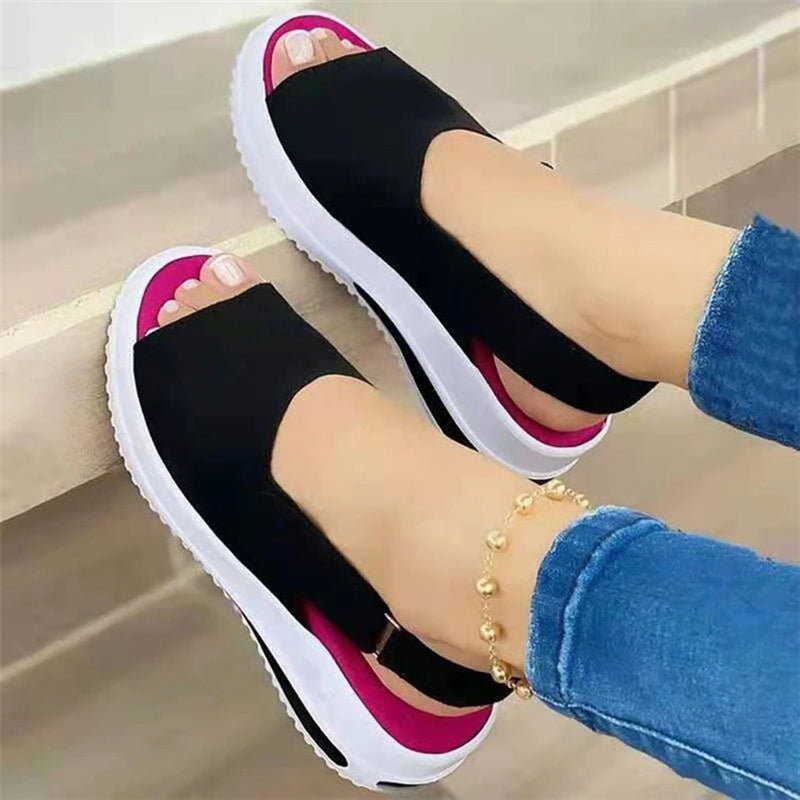 Schwarze Damen-Sandalen mit weißer Sohle, bequem, modisch, Sommer, Freizeitkleidung.