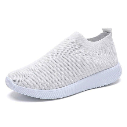 Weiße Sneaker aus Strickmaterial, rutschfeste Sohle, atmungsaktiv, für Herren und Damen.