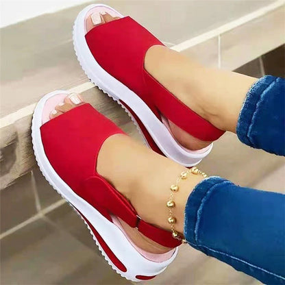 Rote Damen-Sandalen mit Keilabsatz, bequem, modisch, Sommerschuhe, Freizeit, weißer Sohle.