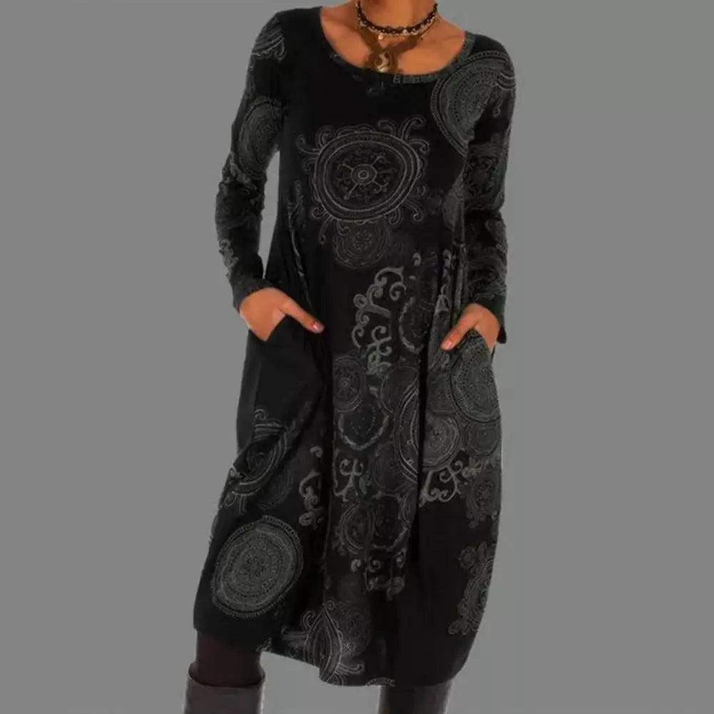 Damenkleid schwarz mit Mandala-Muster, langärmelig, Taschen, Boho-Stil, Baumwolle.