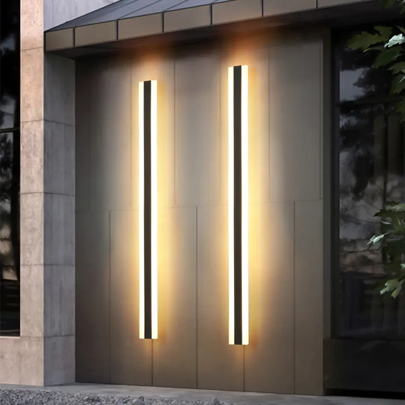 Wasserdichte LED-Außenwandleuchte, IP65, modern, schwarz, für Garten oder Terrasse.