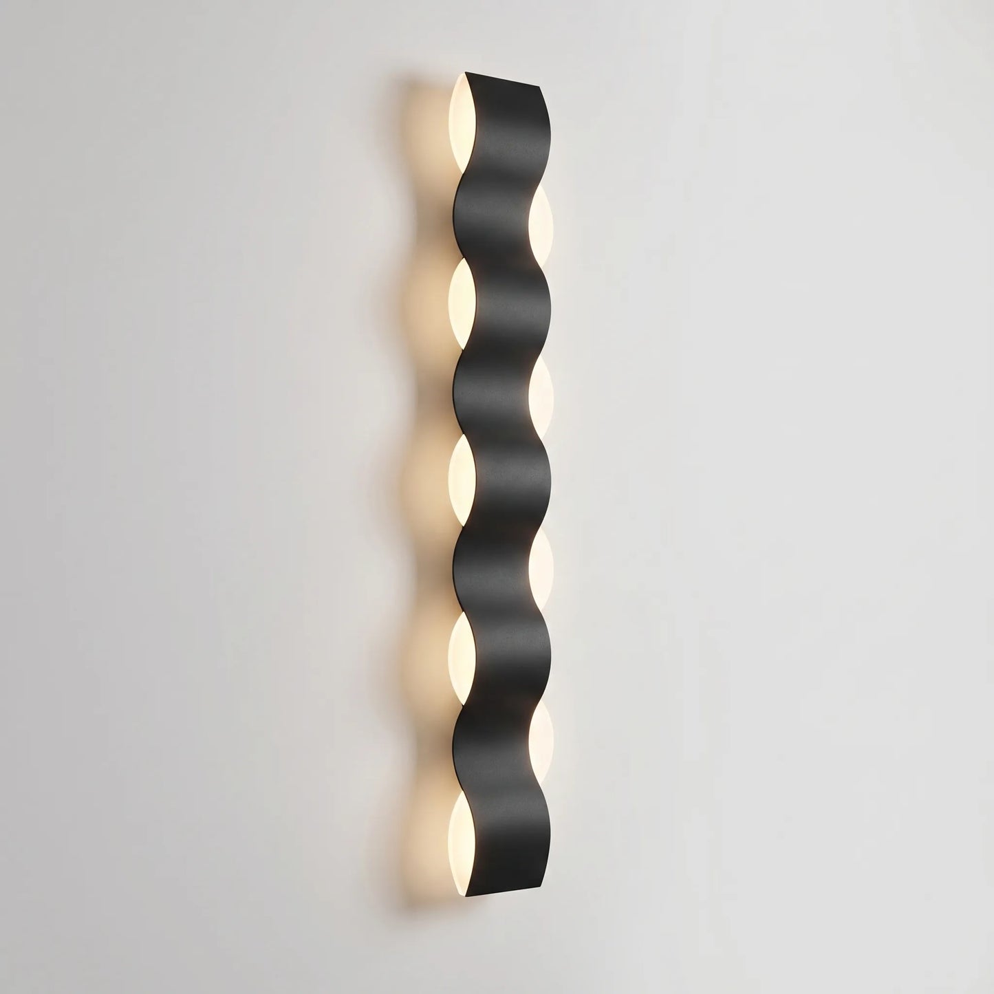 Wave-Shaped Outdoor LED Wall Lamp -  Wavecrest