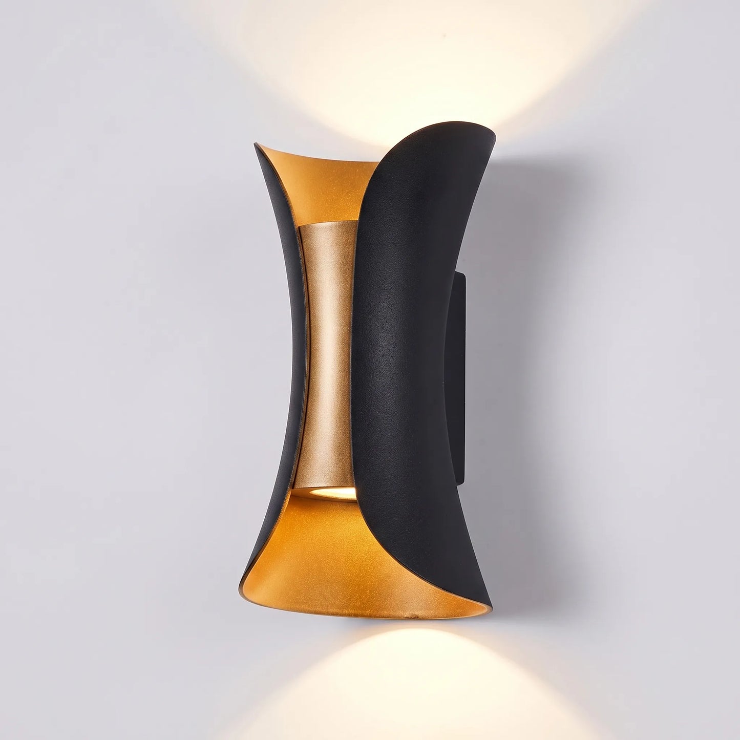 Weatherproof Outdoor LED Wall Light -  Walluxa