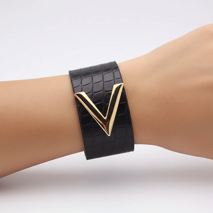Wickelarmband Mit Metallakzent - LeatherChic 