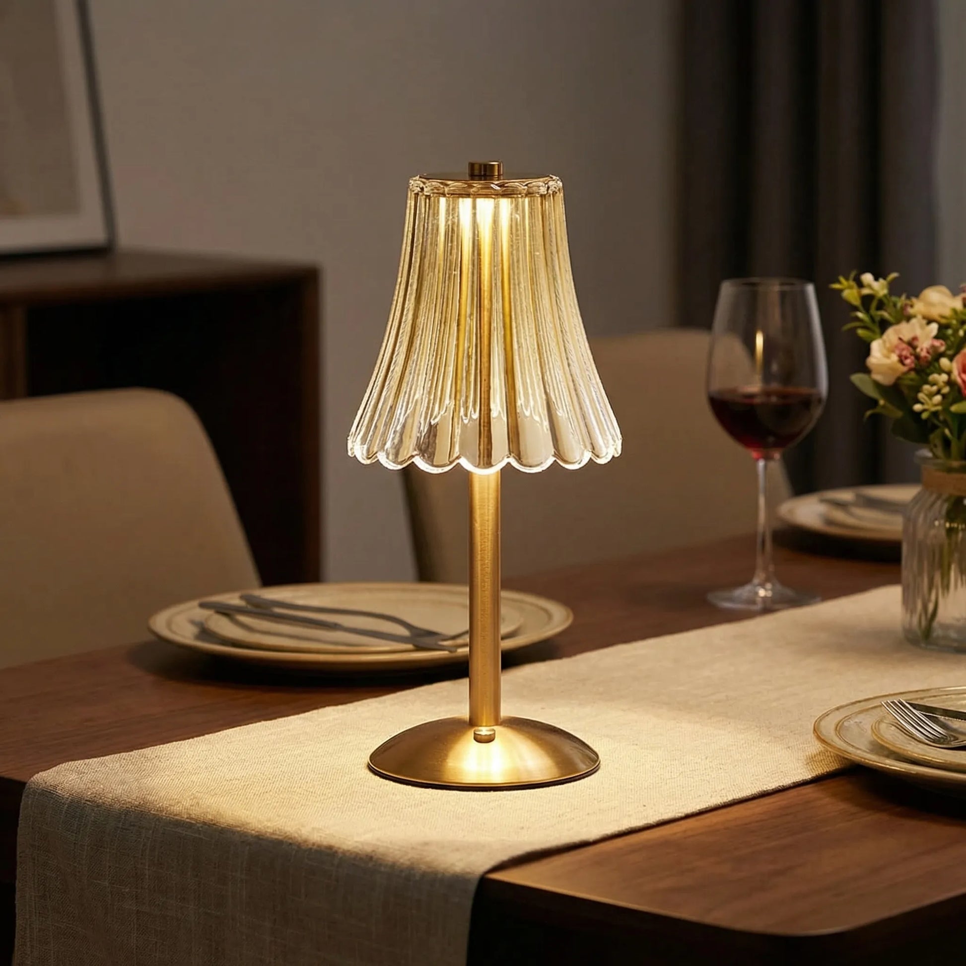 Wireless Retro Crystal Table Lamp -  Lumivelle