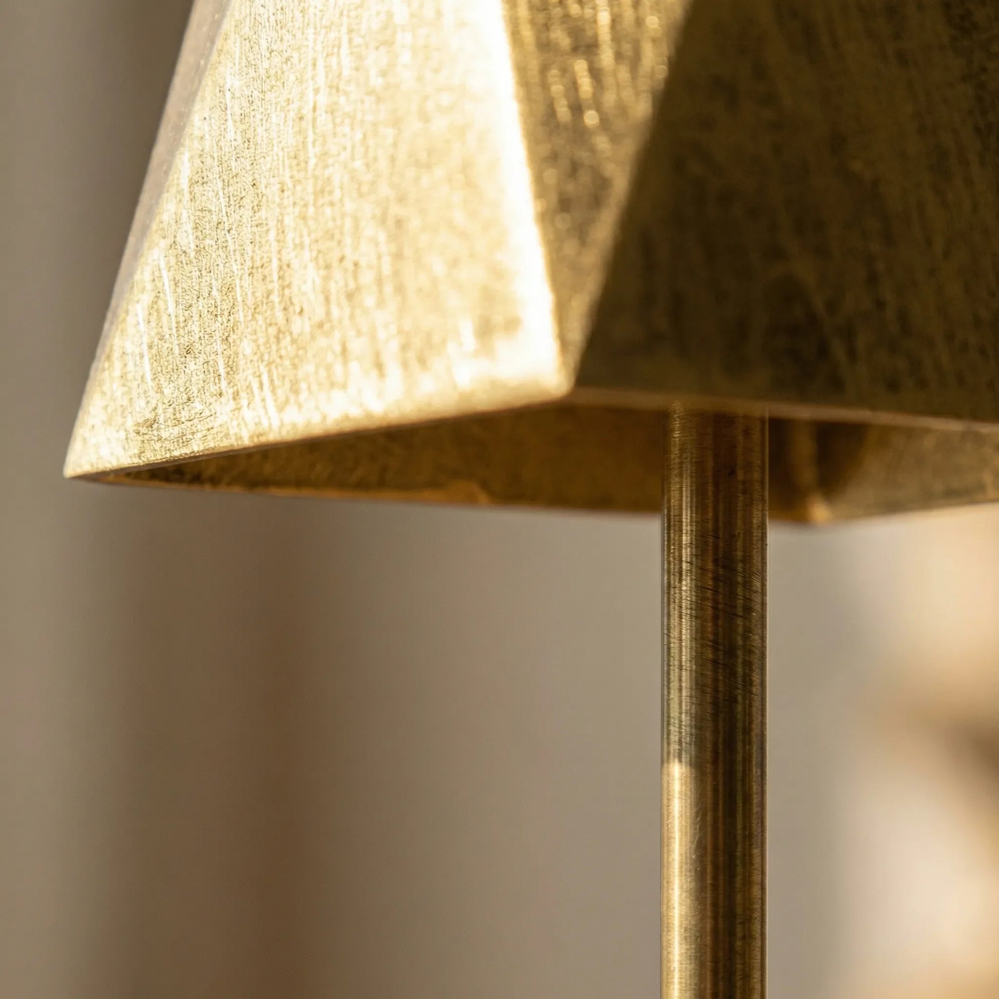 Wireless Touch-Control LED Table Lamp -  Clarivolt