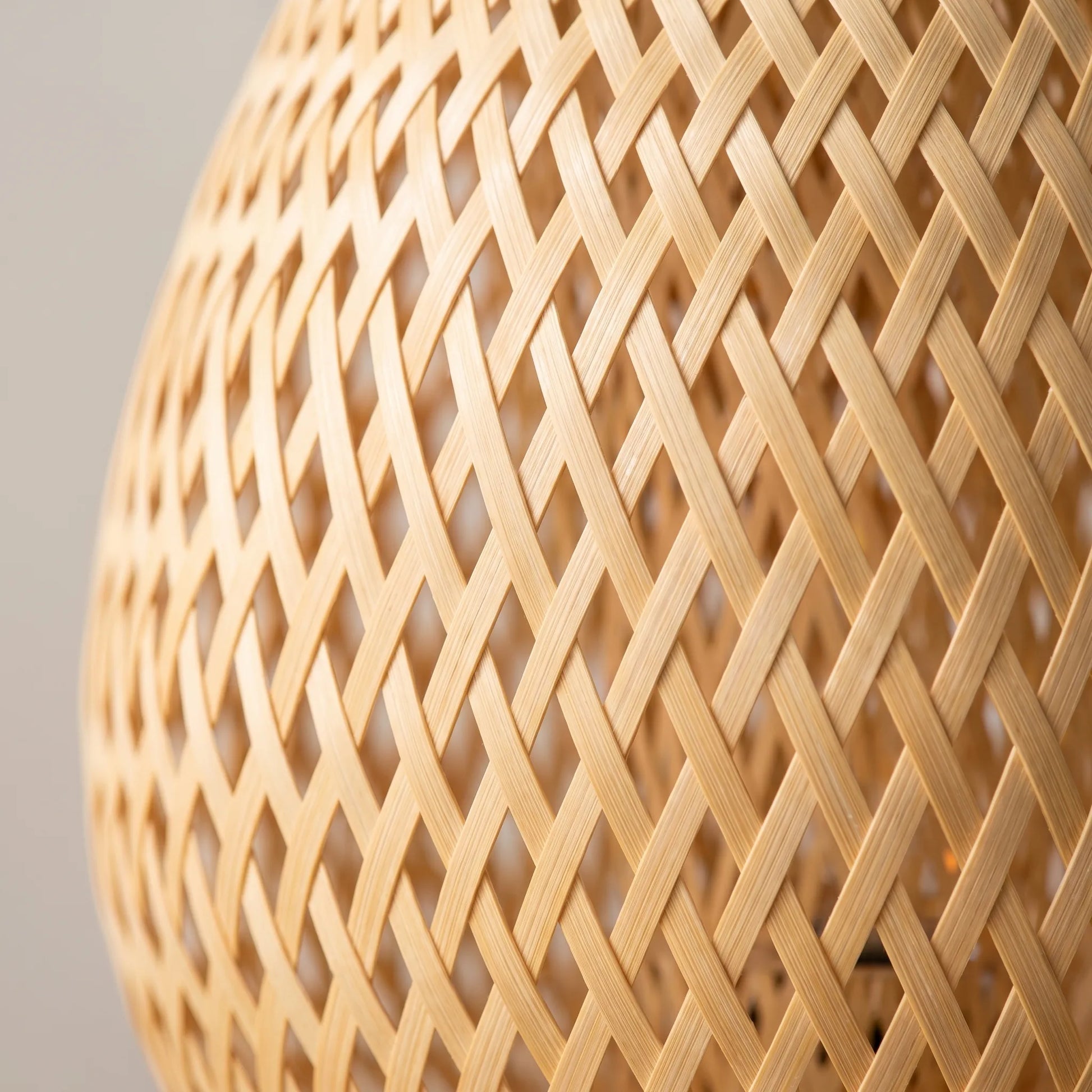 Woven Bamboo Vintage Table Lamp -  Tessalow