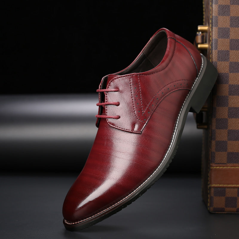 Hochwertige rote Herren Brogues aus echtem Leder, Schnürschuhe, Business Oxfords.