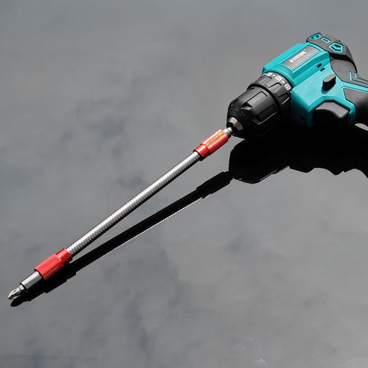 Akkuschrauber mit flexiblem Verlängerungsaufsatz, blau-schwarz, für schwer zugängliche Stellen.