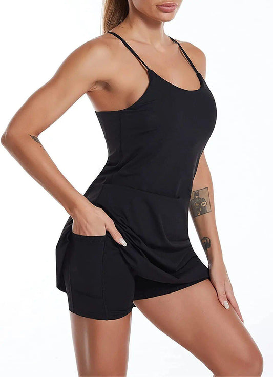 Sportkleid Damen Sommer | Integrierte Shorts | Atmungsaktiv | Dehnbar | Aktiv-Luzern Mode
