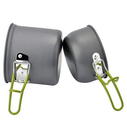 Faltbares Aluminium-Kochset mit Besteck, Campinggeschirr, Outdoor, leicht, grau.